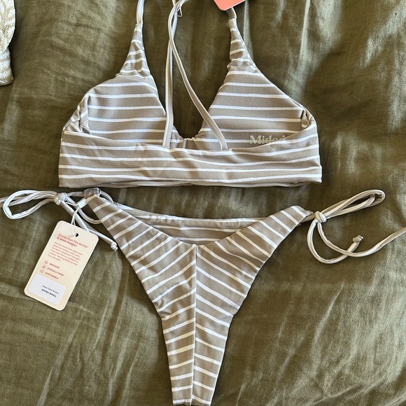 Women’s Midori striped bikini matching set - Picture 2 of 10
